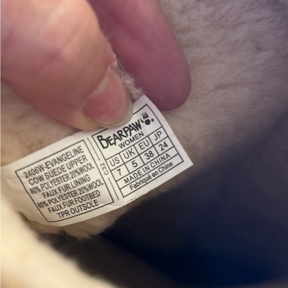 Women’s BearPaw Size 7 Boots - Picture 4 of 5